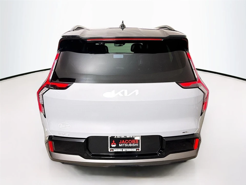 2026 Kia EV9 - Image 6 of 21