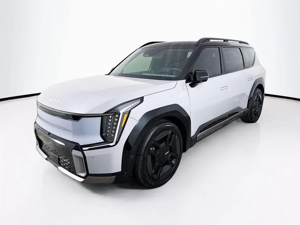 2026 Kia EV9 - Image 3 of 21