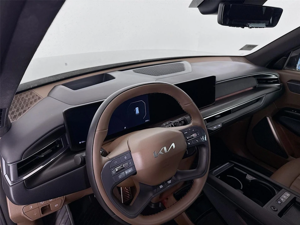 2026 Kia EV9 - Image 9 of 21