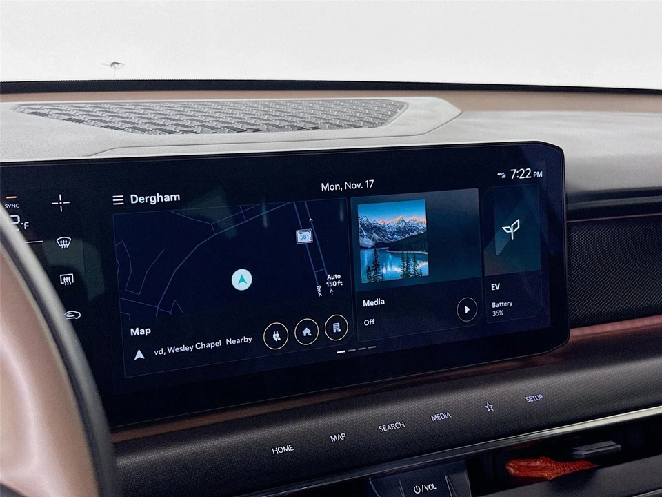 2026 Kia EV9 - Image 15 of 21