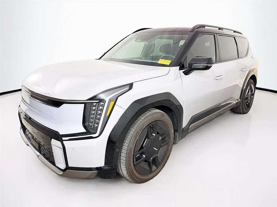 2026 Kia EV9 - Image 3 of 14