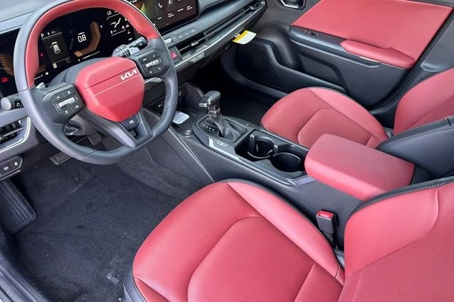 2026 Kia K4 - Image 5 of 15