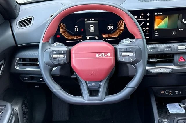 2026 Kia K4 - Image 8 of 15