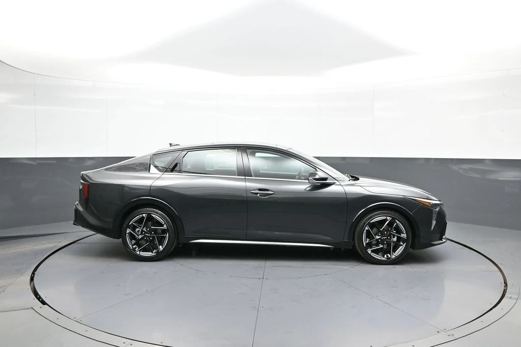 2026 Kia K4 - Image 5 of 12