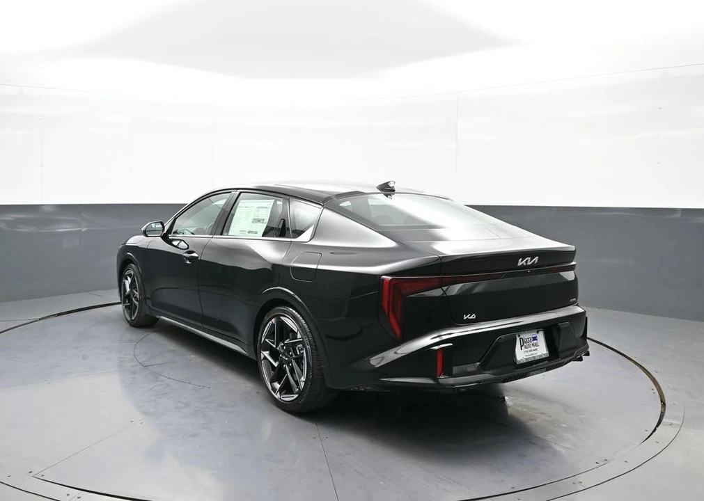 2026 Kia K4 - Image 8 of 21