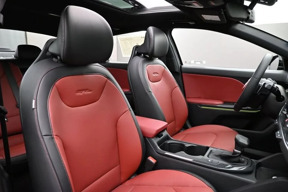 2026 Kia K4 - Image 8 of 12