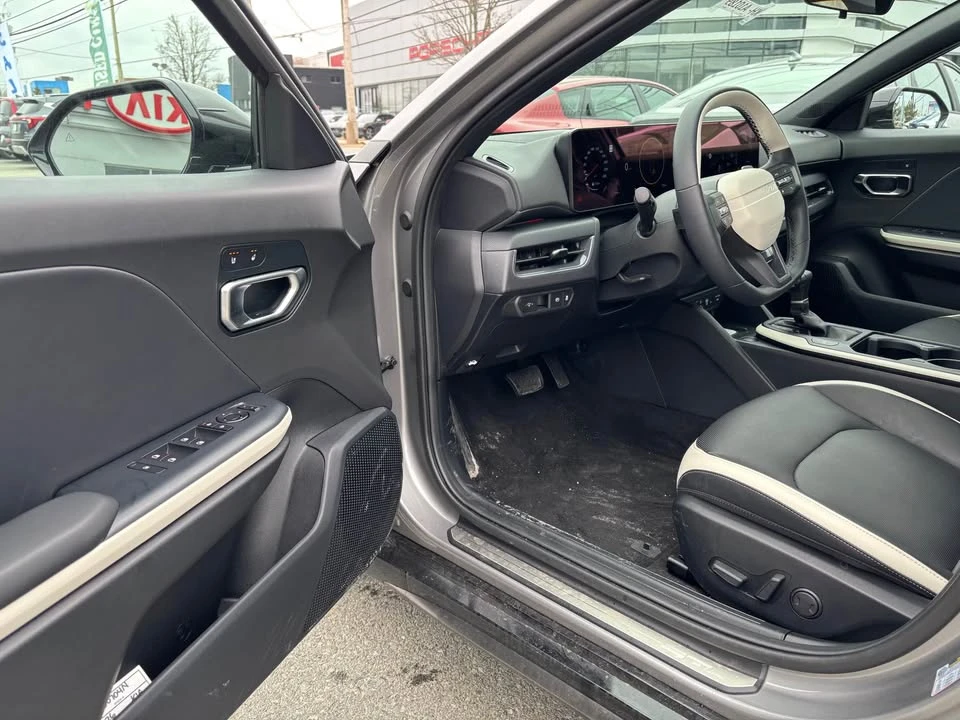 2026 Kia K4 - Image 9 of 15