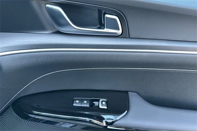 2026 Kia Optima/K5 - Image 16 of 20