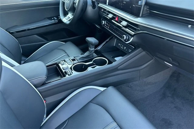 2026 Kia Optima/K5 - Image 14 of 20