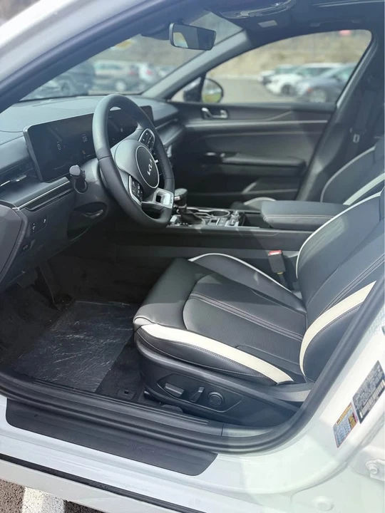 2026 Kia Optima/K5 - Image 3 of 5