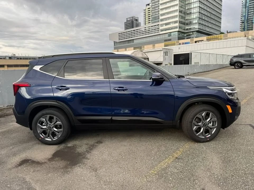 2026 Kia Seltos - Image 12 of 20