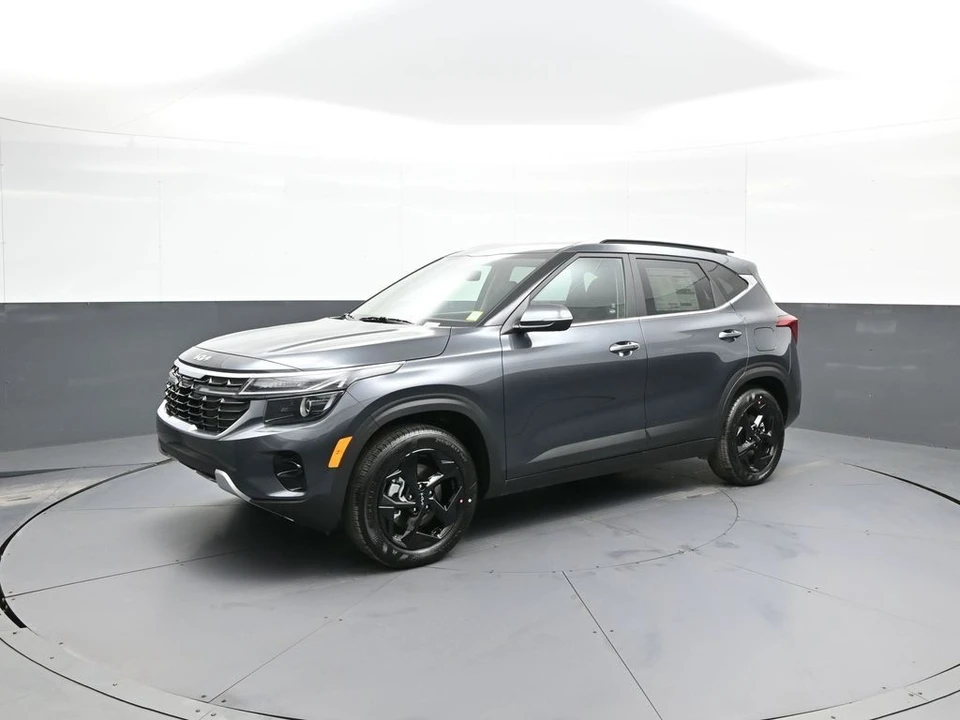 2026 Kia Seltos - Image 10 of 12