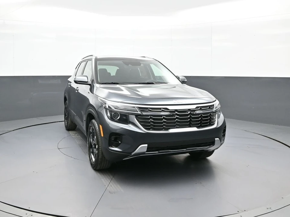 2026 Kia Seltos - Image 3 of 12