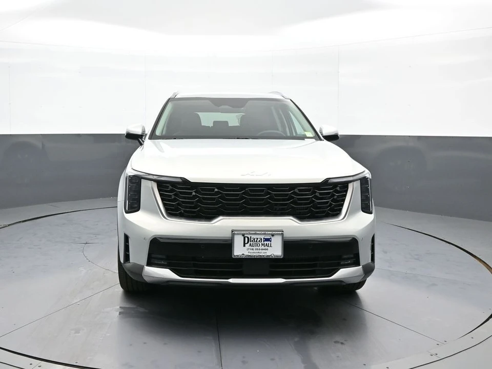 2026 Kia Sorento - Image 2 of 21