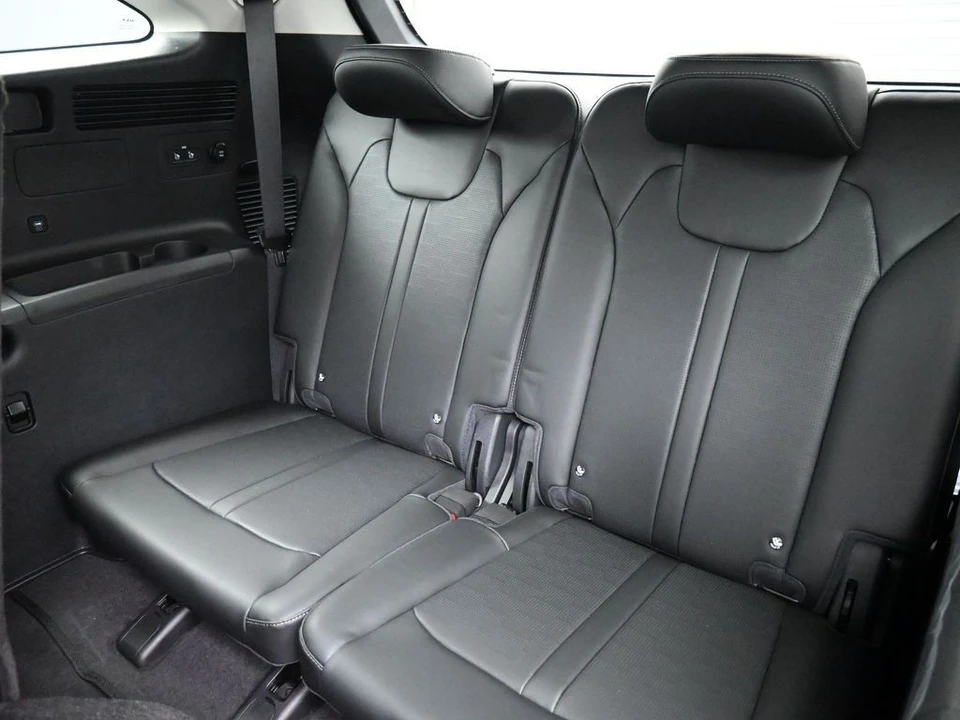 2026 Kia Sorento - Image 20 of 21