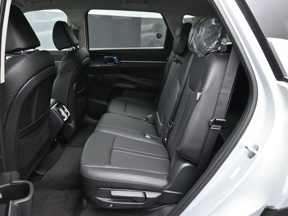 2026 Kia Sorento - Image 21 of 21