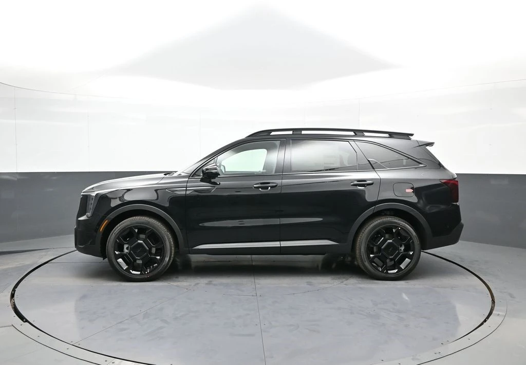 2026 Kia Sorento - Image 9 of 21