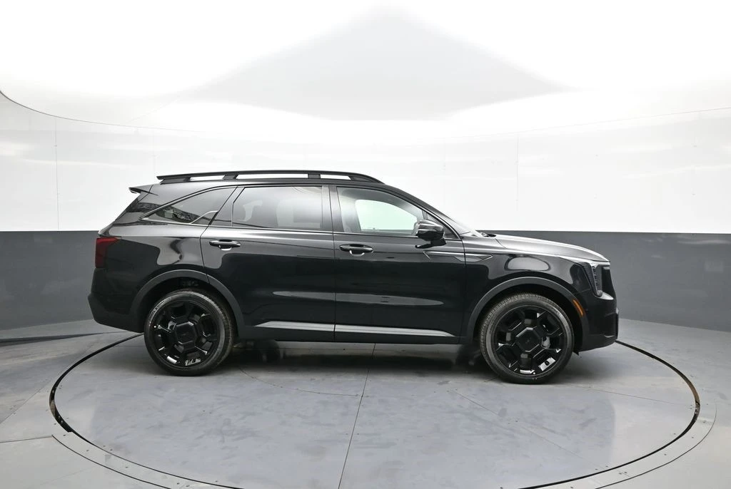 2026 Kia Sorento - Image 5 of 21