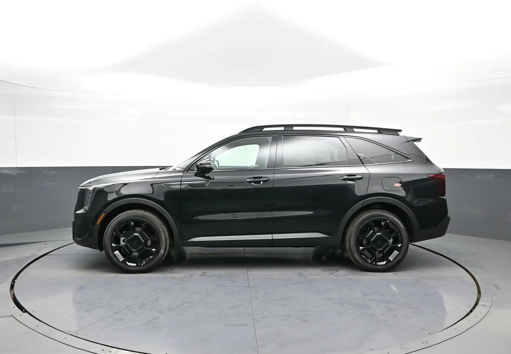 2026 Kia Sorento - Image 9 of 21