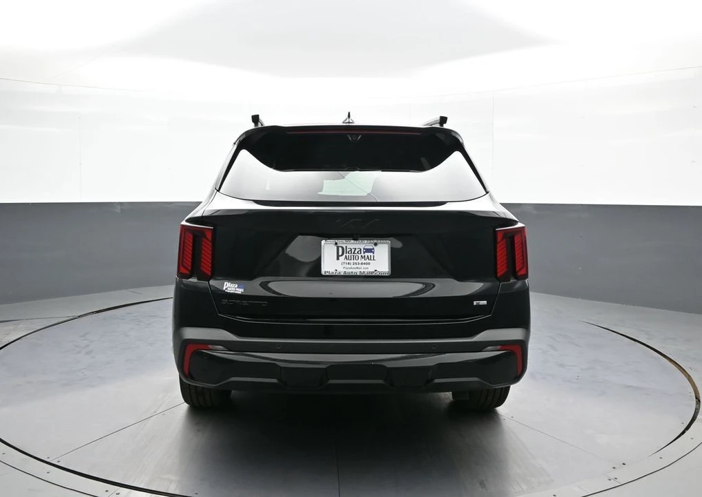 2026 Kia Sorento - Image 7 of 21