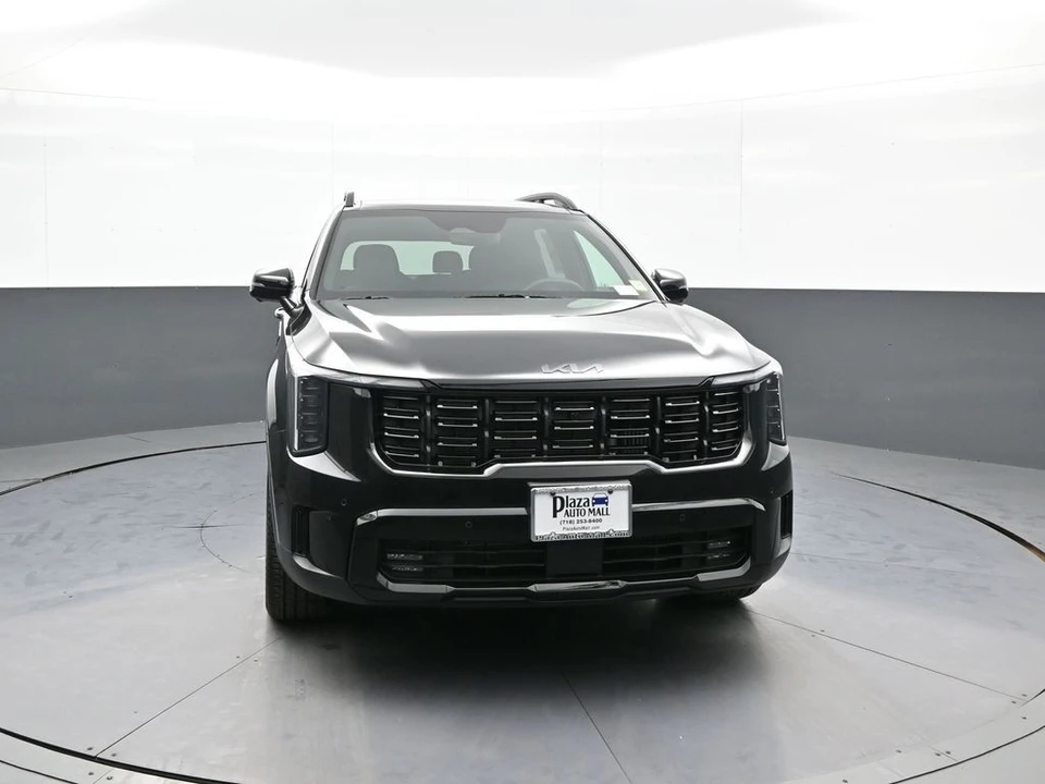 2026 Kia Sorento - Image 2 of 21