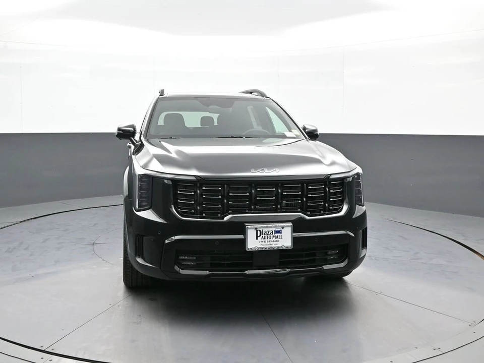 2026 Kia Sorento - Image 2 of 21