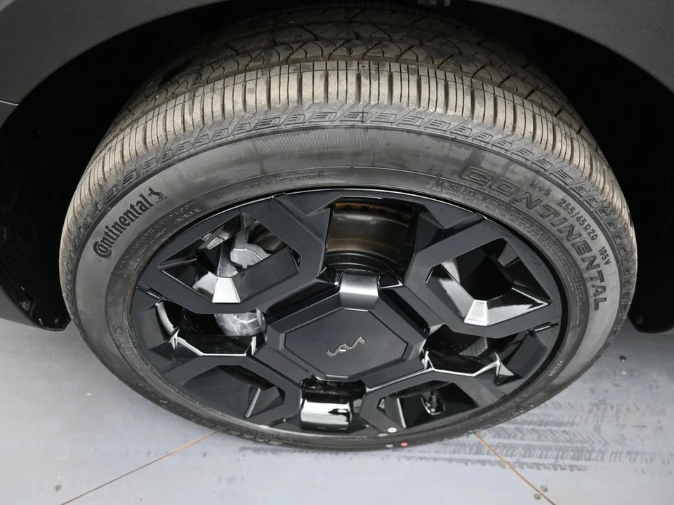 2026 Kia Sorento - Image 14 of 21