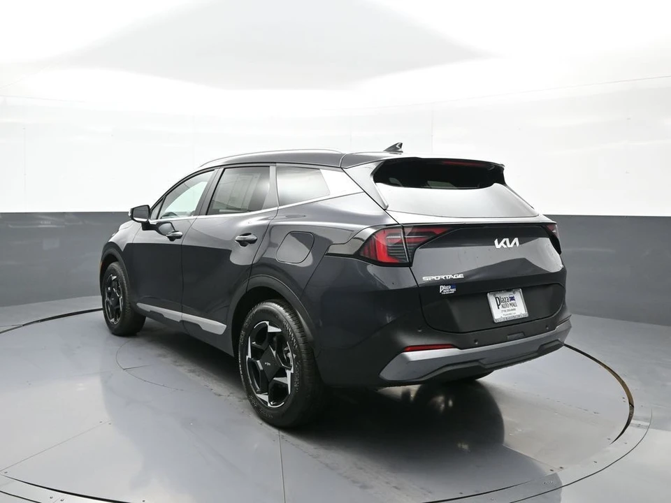 2026 Kia Sportage - Image 8 of 21