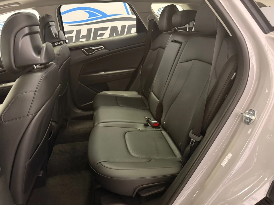 2026 Kia Sportage - Image 19 of 21