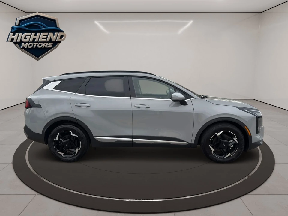 2026 Kia Sportage - Image 8 of 21