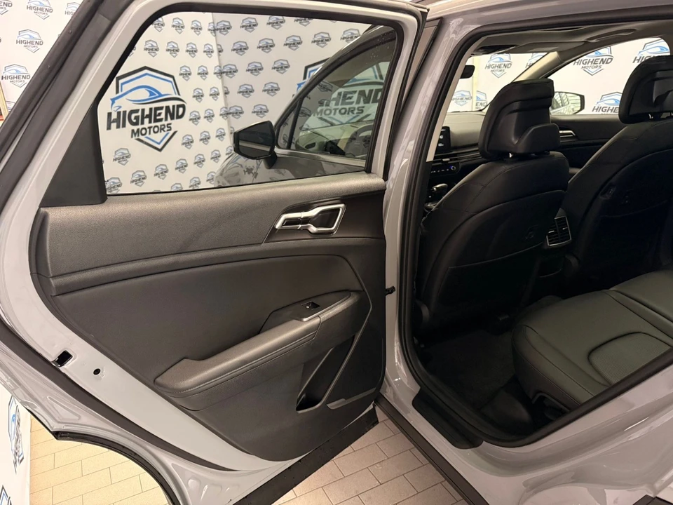 2026 Kia Sportage - Image 18 of 21