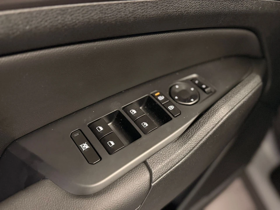 2026 Kia Sportage - Image 13 of 21