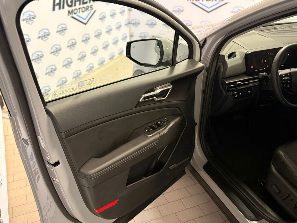 2026 Kia Sportage - Image 12 of 21