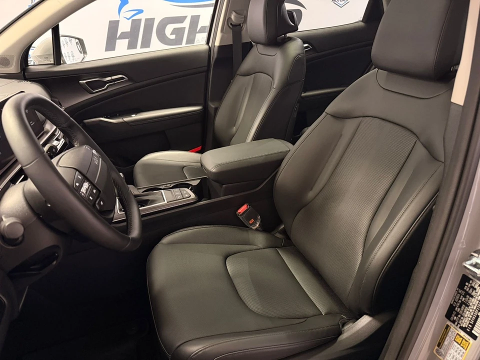 2026 Kia Sportage - Image 15 of 21