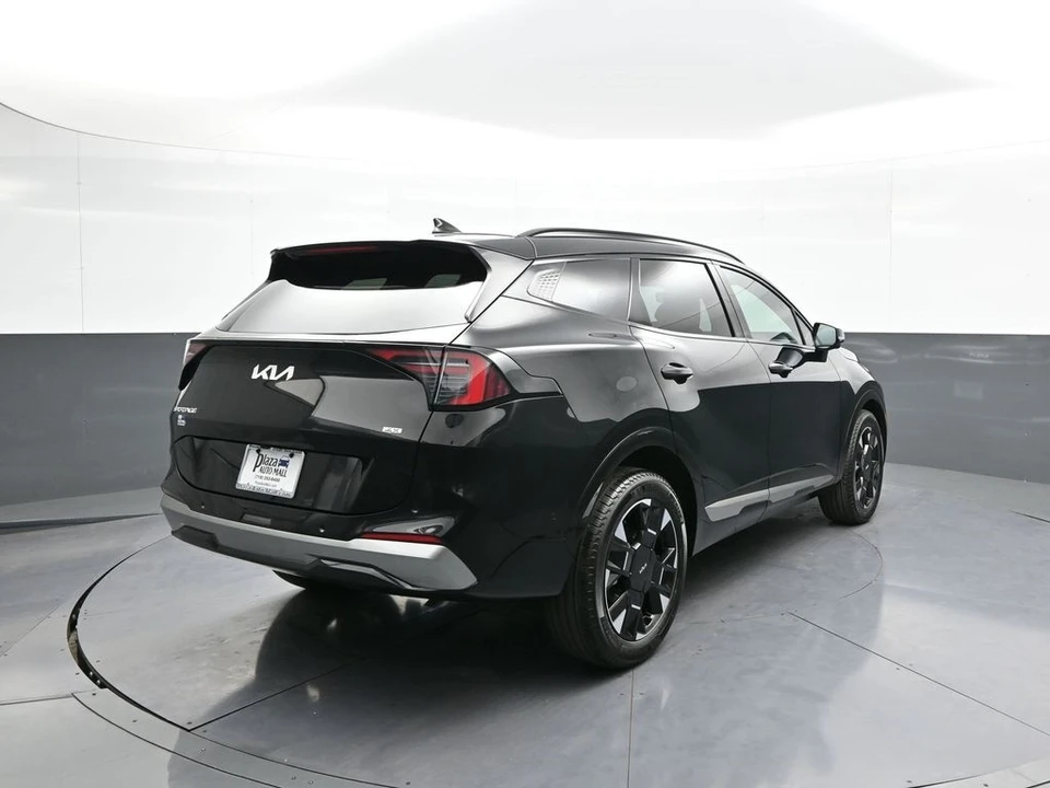 2026 Kia Sportage - Image 6 of 12
