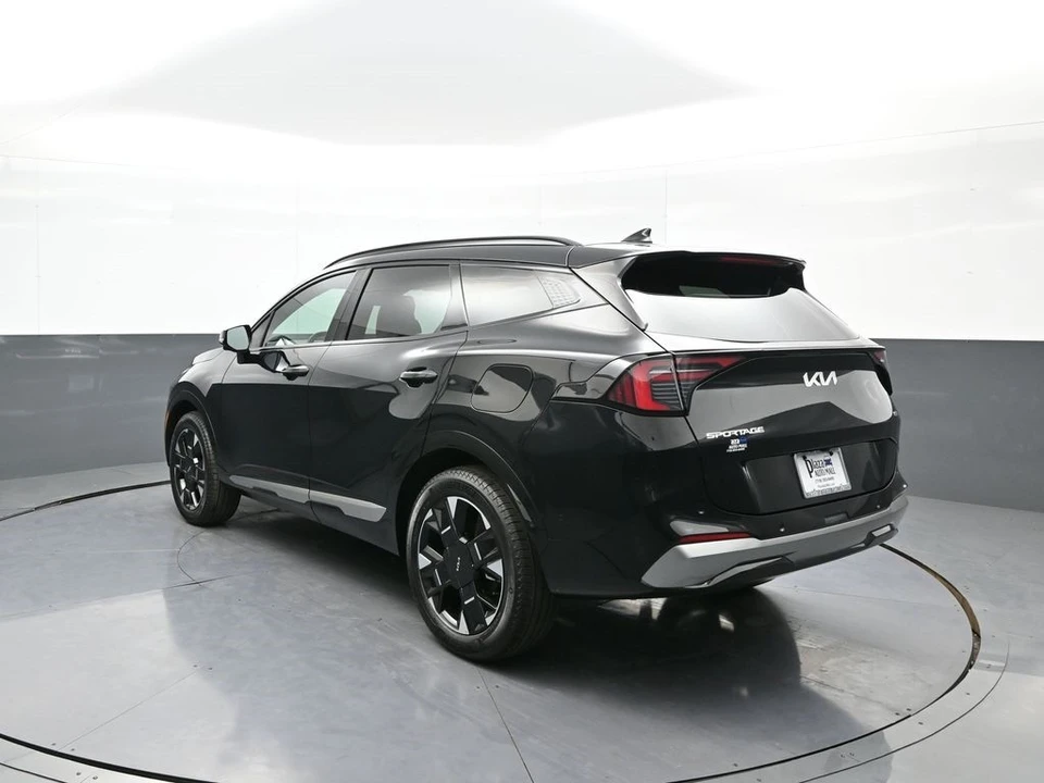 2026 Kia Sportage - Image 8 of 12