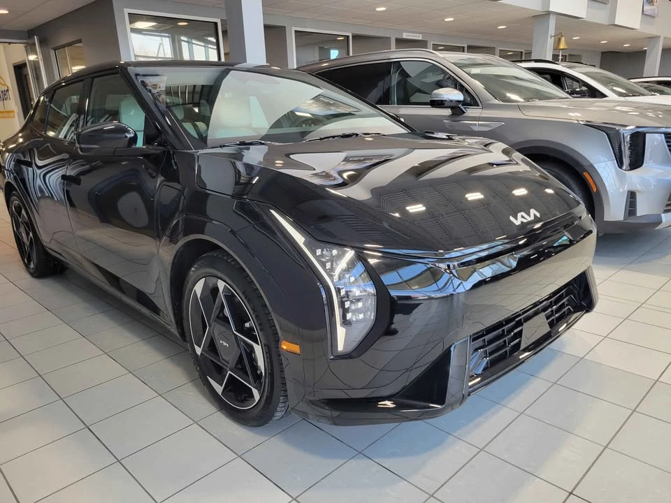 2026 Kia EV4 - Image 18 of 19