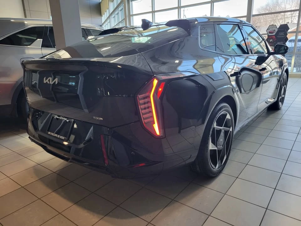 2026 Kia EV4 - Image 17 of 19