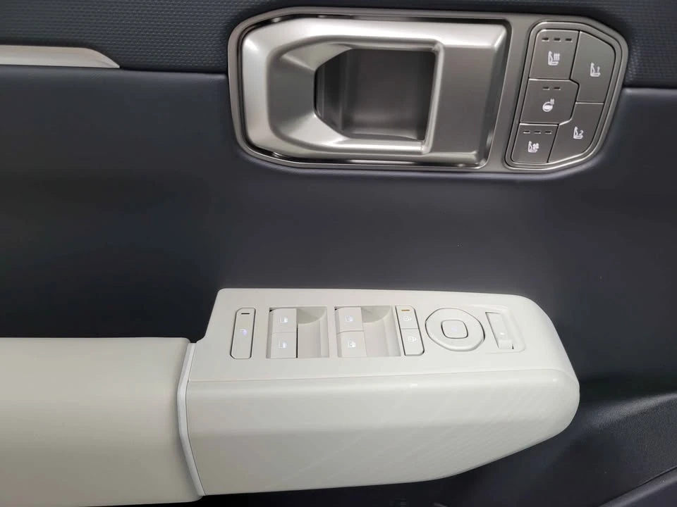2026 Kia EV4 - Image 10 of 19