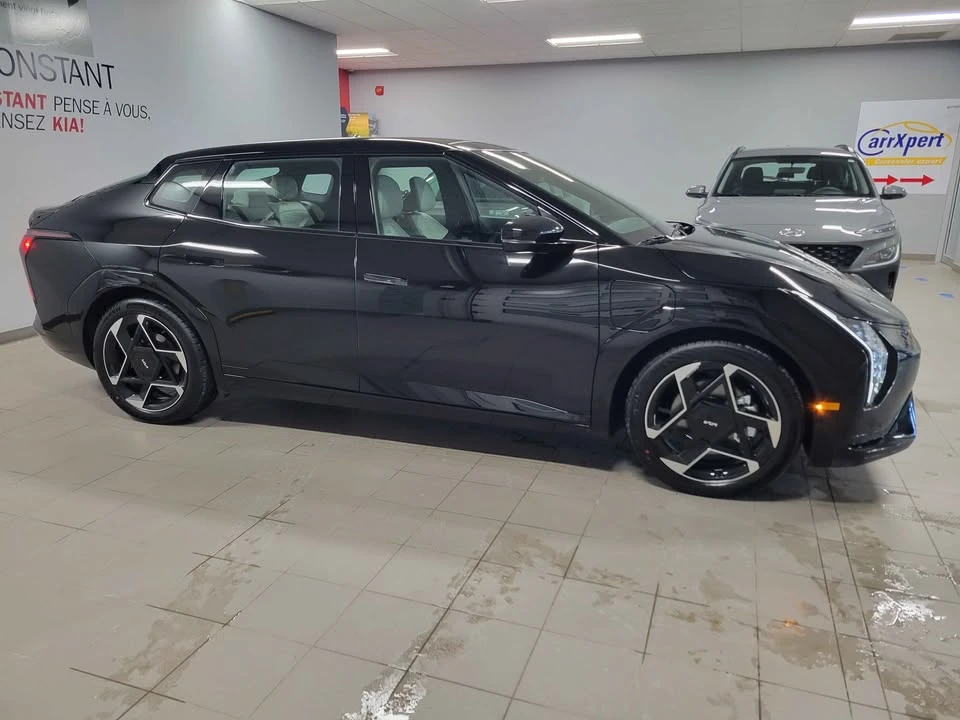 2026 Kia EV4 - Image 7 of 19