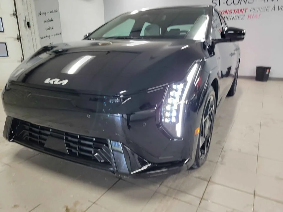 2026 Kia EV4 - Image 8 of 19