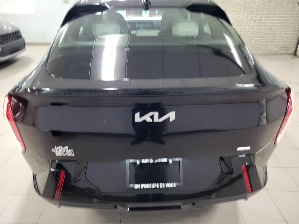 2026 Kia EV4 - Image 5 of 19