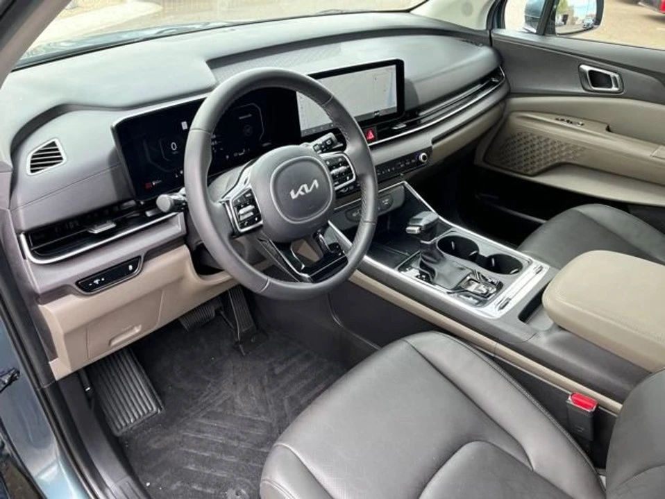 2026 Kia Carnival - Image 4 of 10