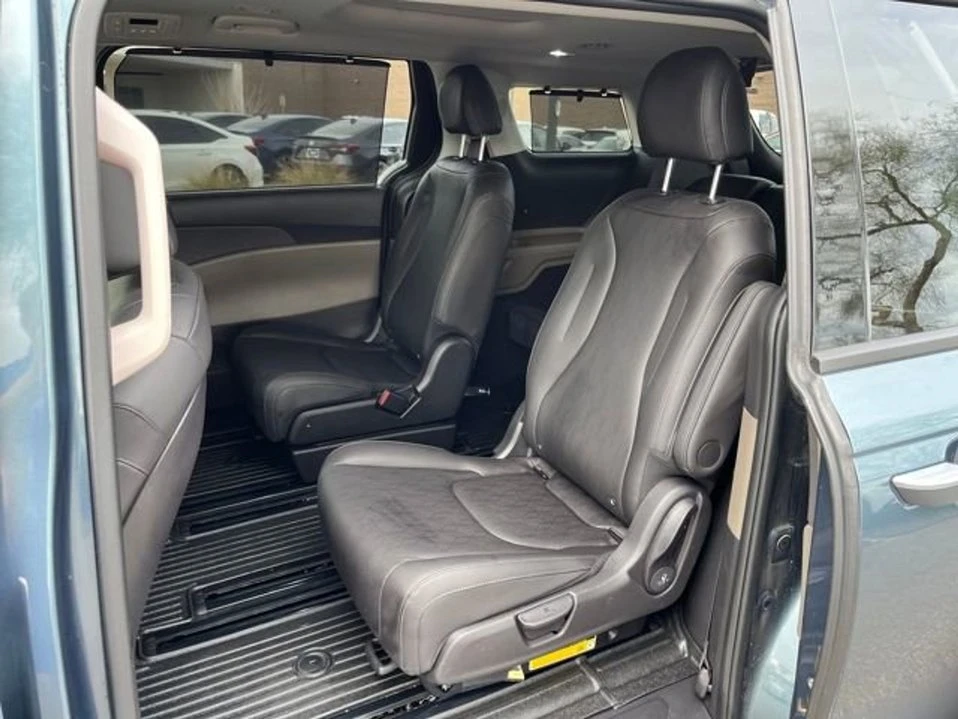 2026 Kia Carnival - Image 7 of 10