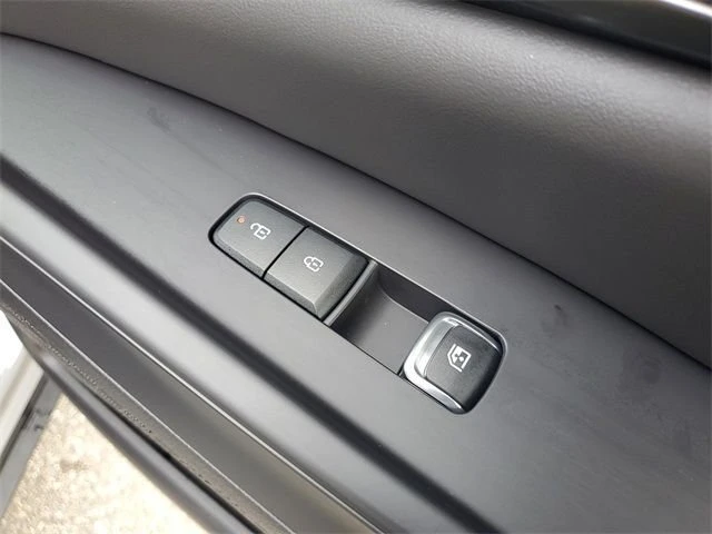 2026 Kia Carnival - Image 11 of 20