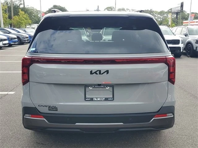 2026 Kia Carnival - Image 5 of 20