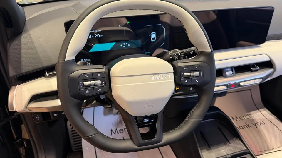 2026 Kia EV4 - Image 5 of 8