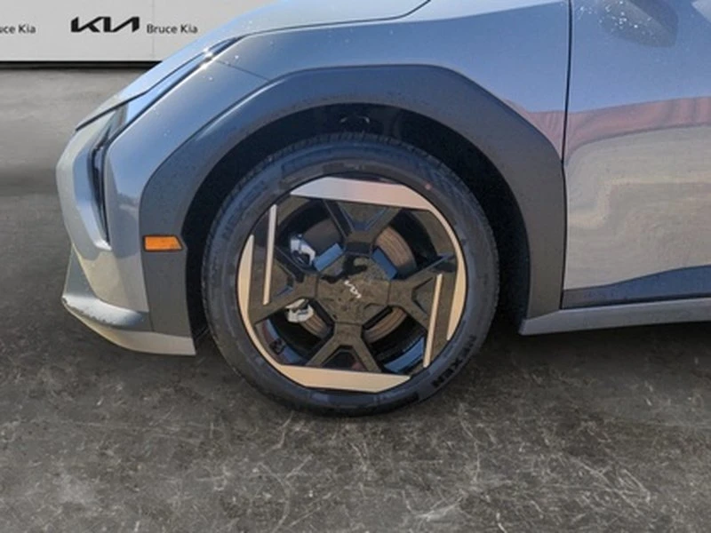2026 Kia EV4 - Image 16 of 17