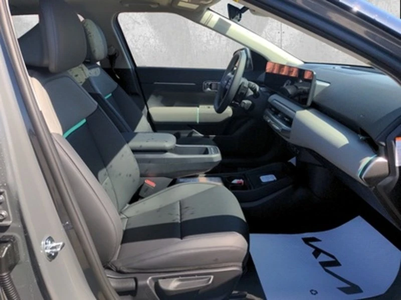 2026 Kia EV4 - Image 17 of 17
