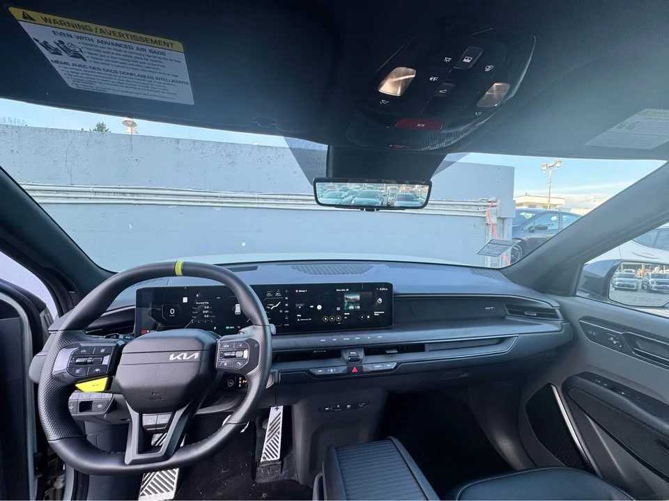 2026 Kia EV9 - Image 15 of 19